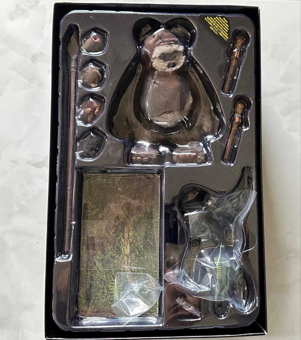 ホットトイズ　STAR WARS Wicket ウィケットフィギュア