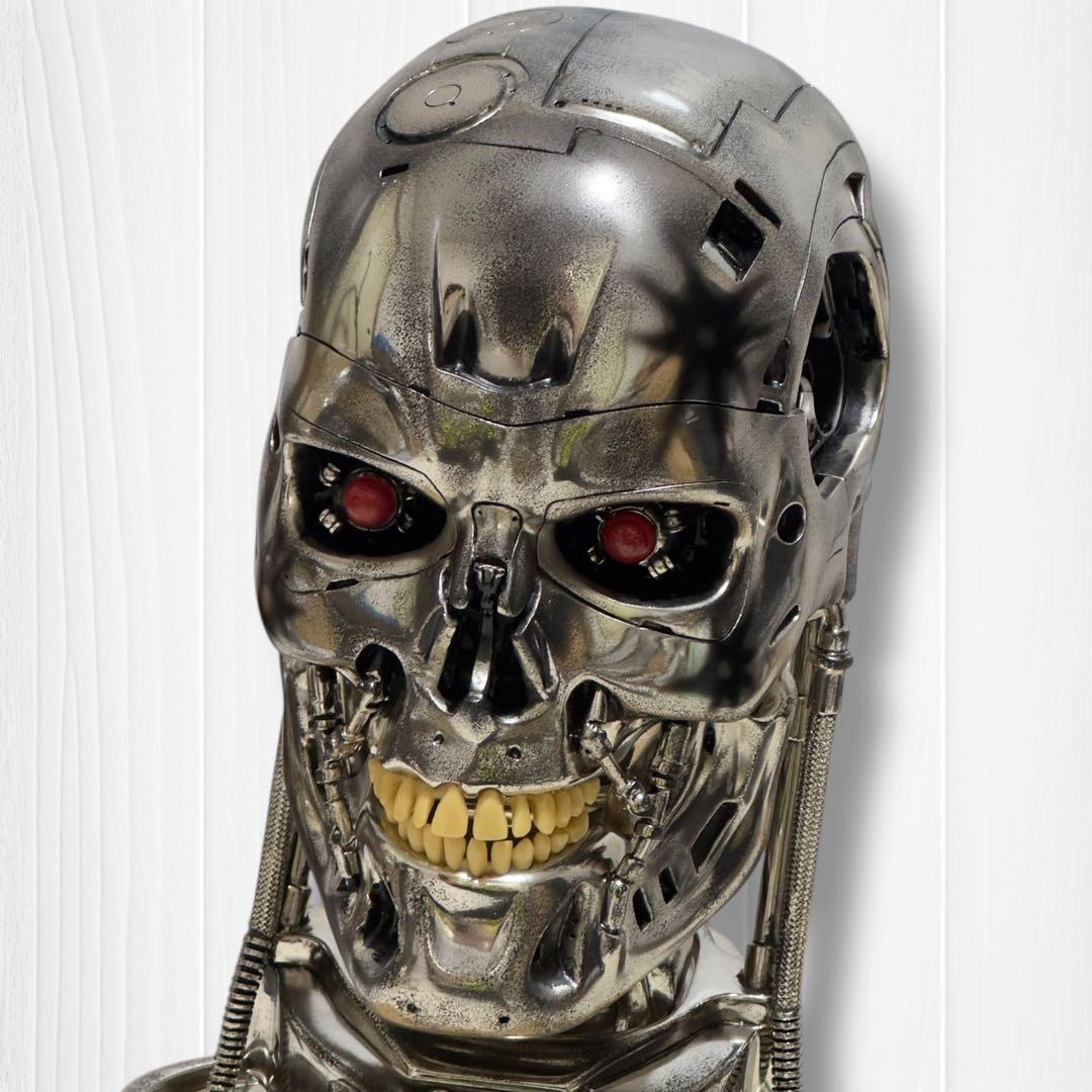 【11月16日まで】T-800 ENDSKULL PROP REPLICA