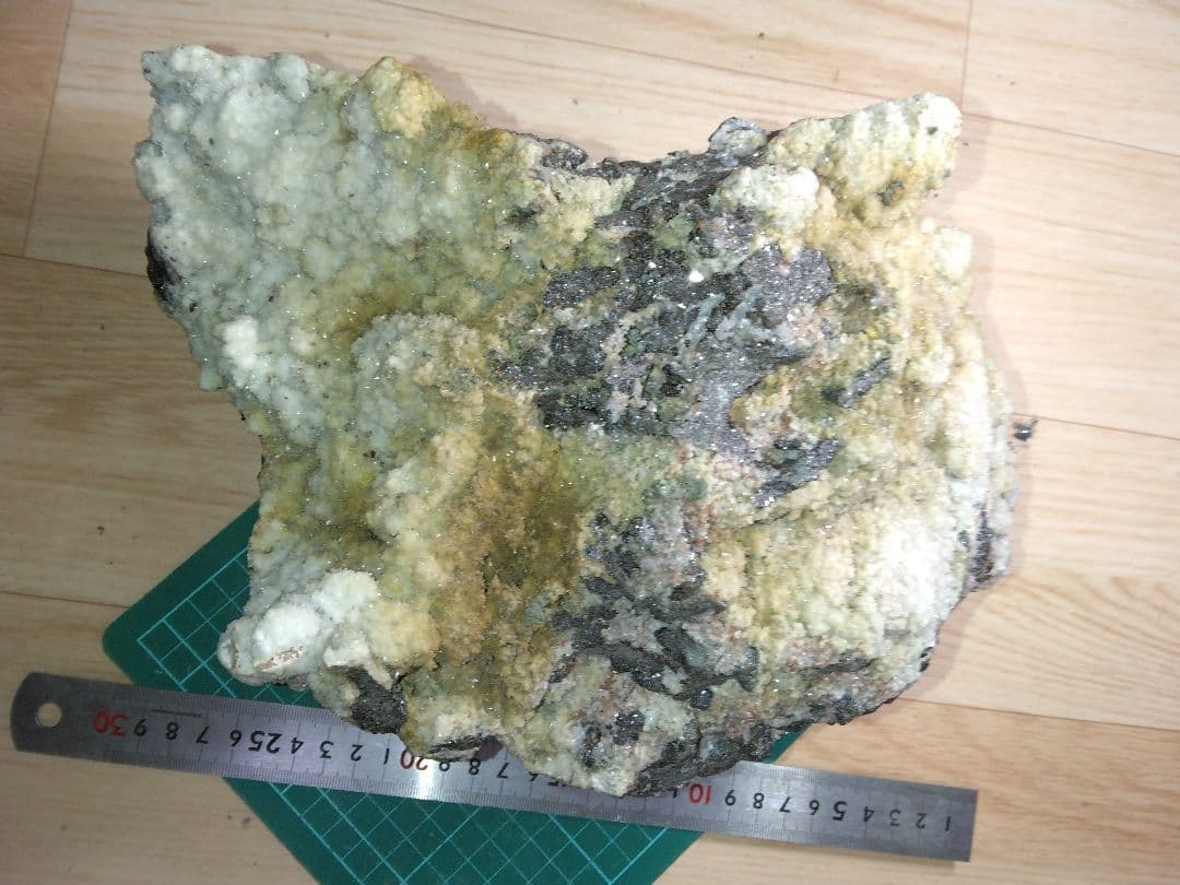 国産鉱物標本　亜鉛鉱？　大型標本