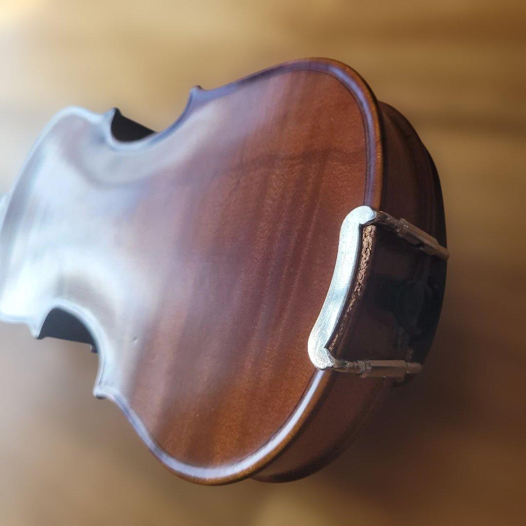 バイオリン1/16 本体と弓2本 ケース付き