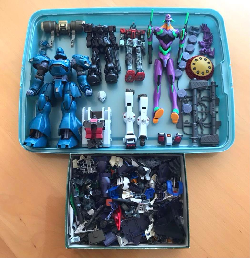 ガンプラ　パーツ　武器　ジャンク　箱いっぱい　まとめ売り