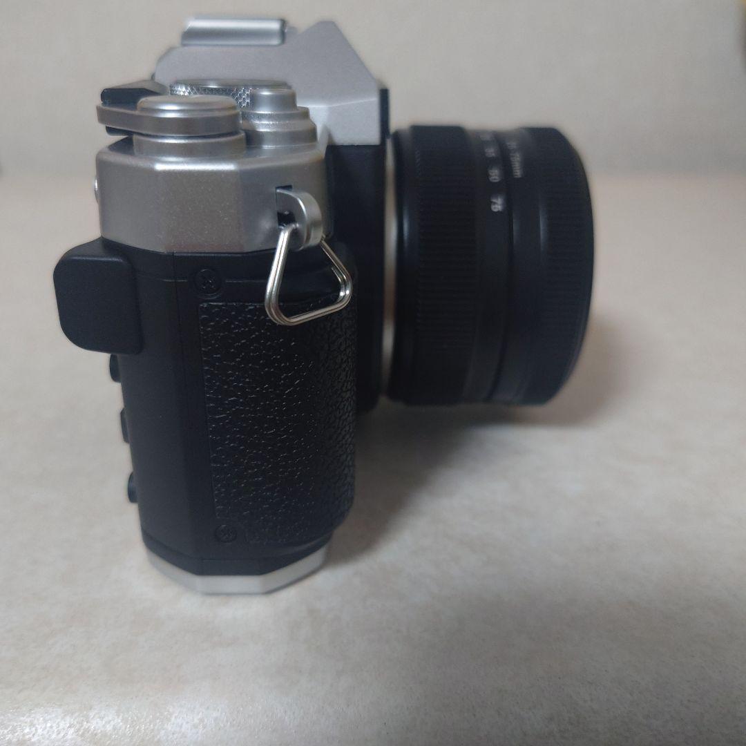 YASHICA FX-D 100 デジタルカメラ