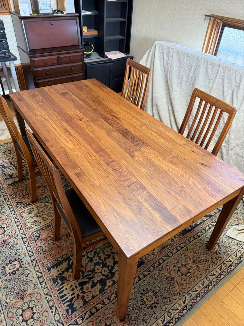 引取り限定　ダイニングテーブル、イス4脚セット