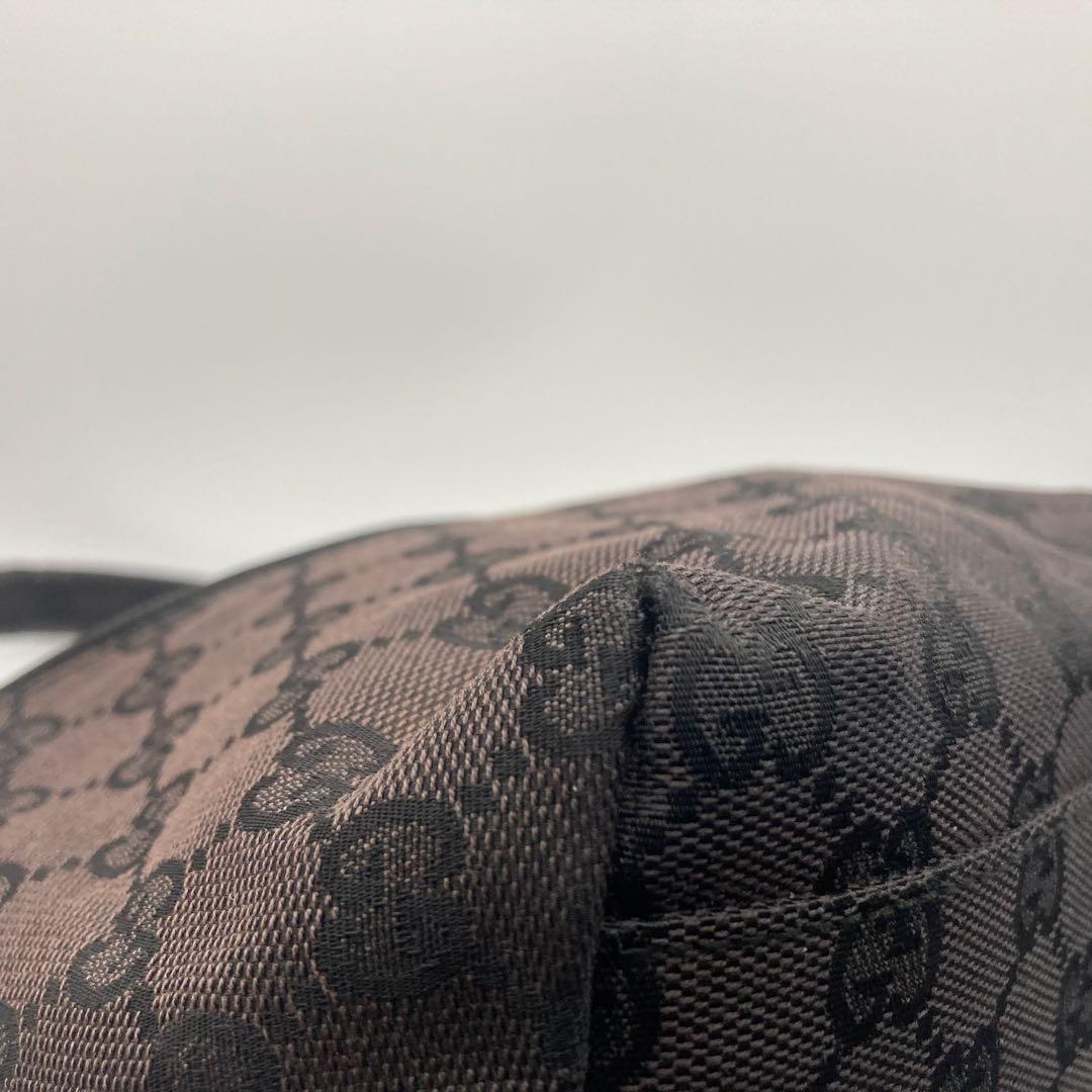 GUCCI グッチ　ワンショルダーバッグ　GGキャンバス　ハンドバッグ　黒