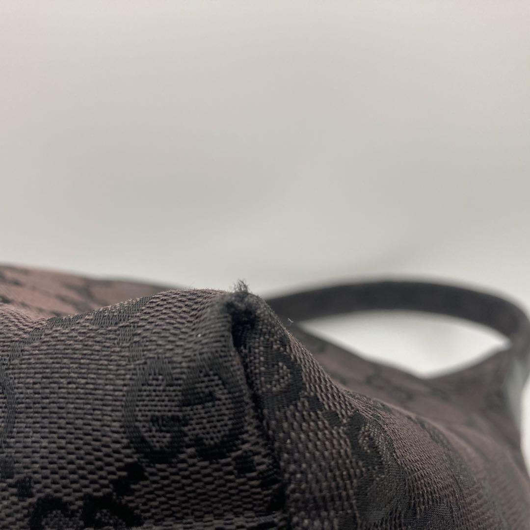 GUCCI グッチ　ワンショルダーバッグ　GGキャンバス　ハンドバッグ　黒