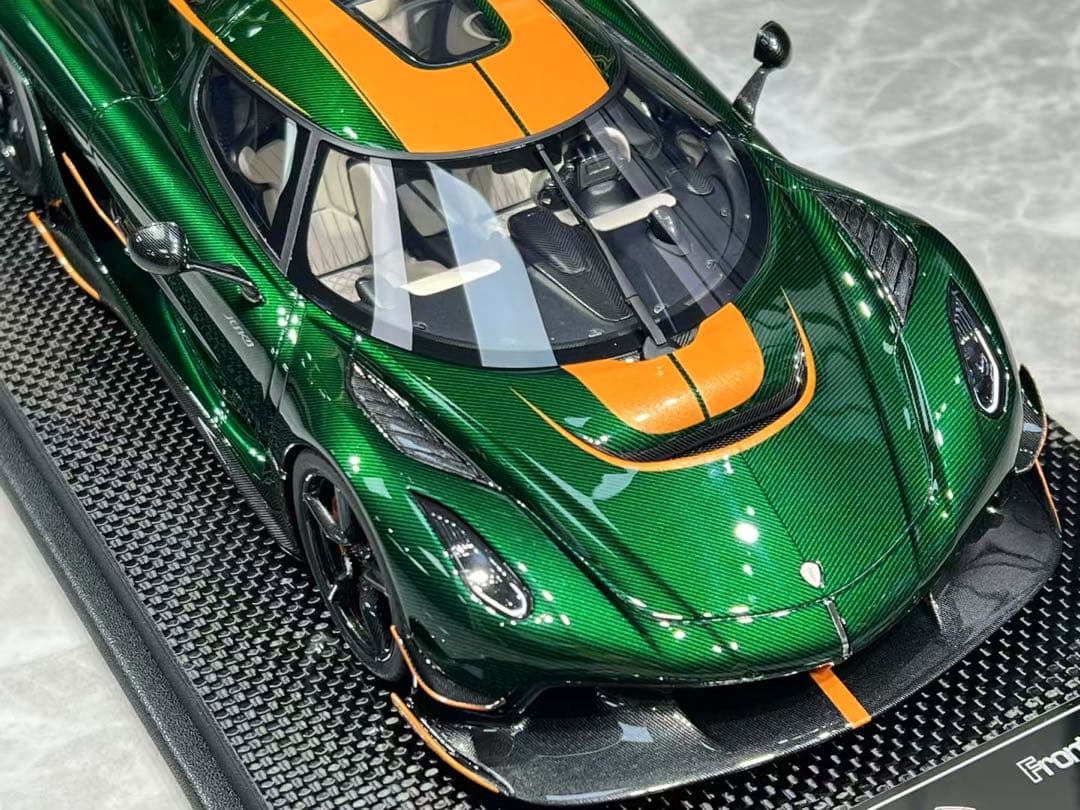新品 FrontiArt ケーニグセグ jesko グリーンカーボン ミニカー