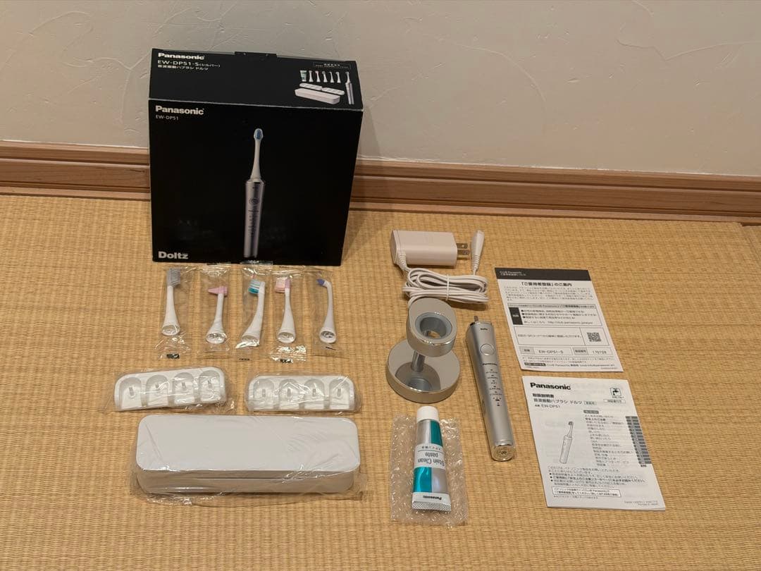 【美品】Panasonic 電動歯ブラシ ドルツ EW-DP51 シルバー
