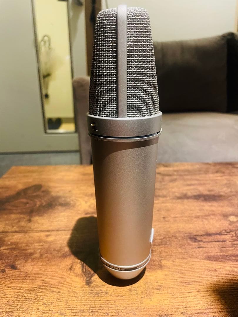 Neumann U 87 Ai スタジオセット　ケース/箱あり
