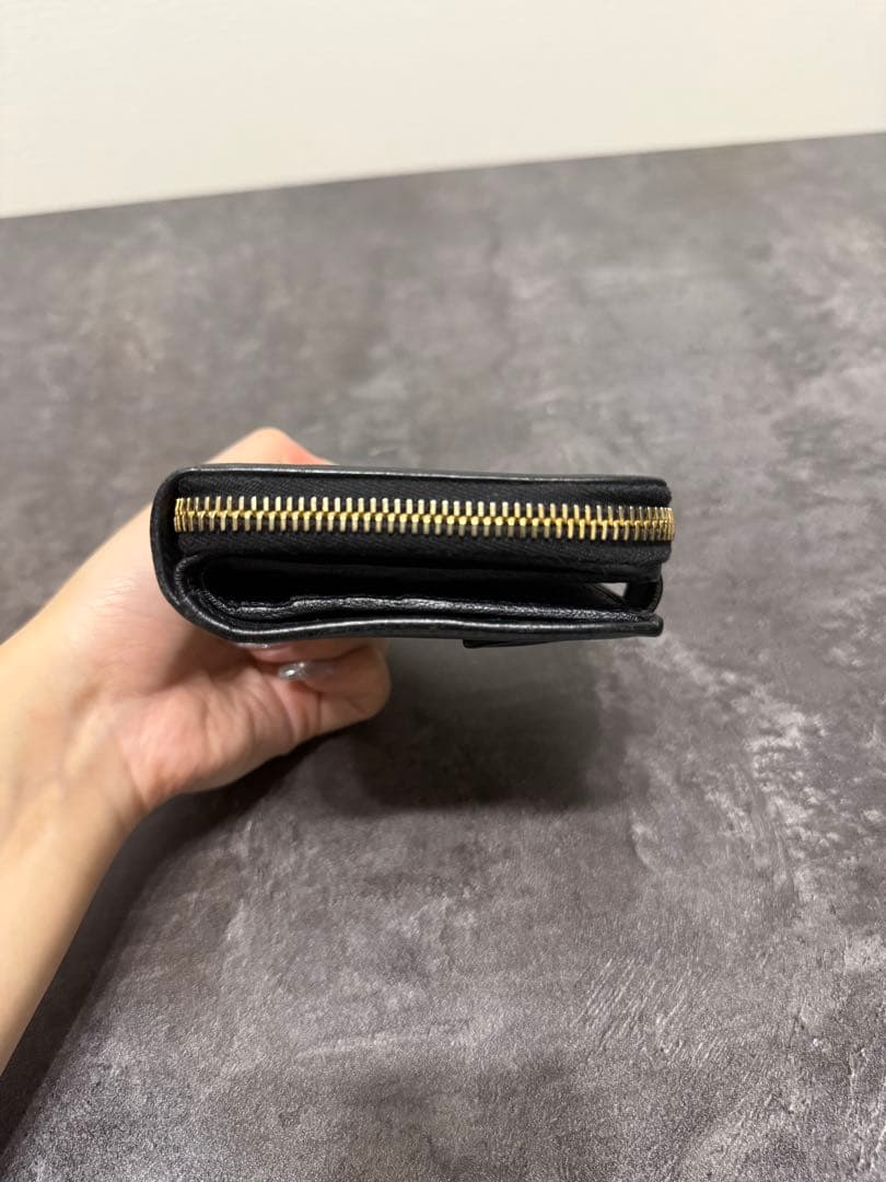 YSLロゴ財布　YSL ブラックレザー 二つ折り財布箱付き