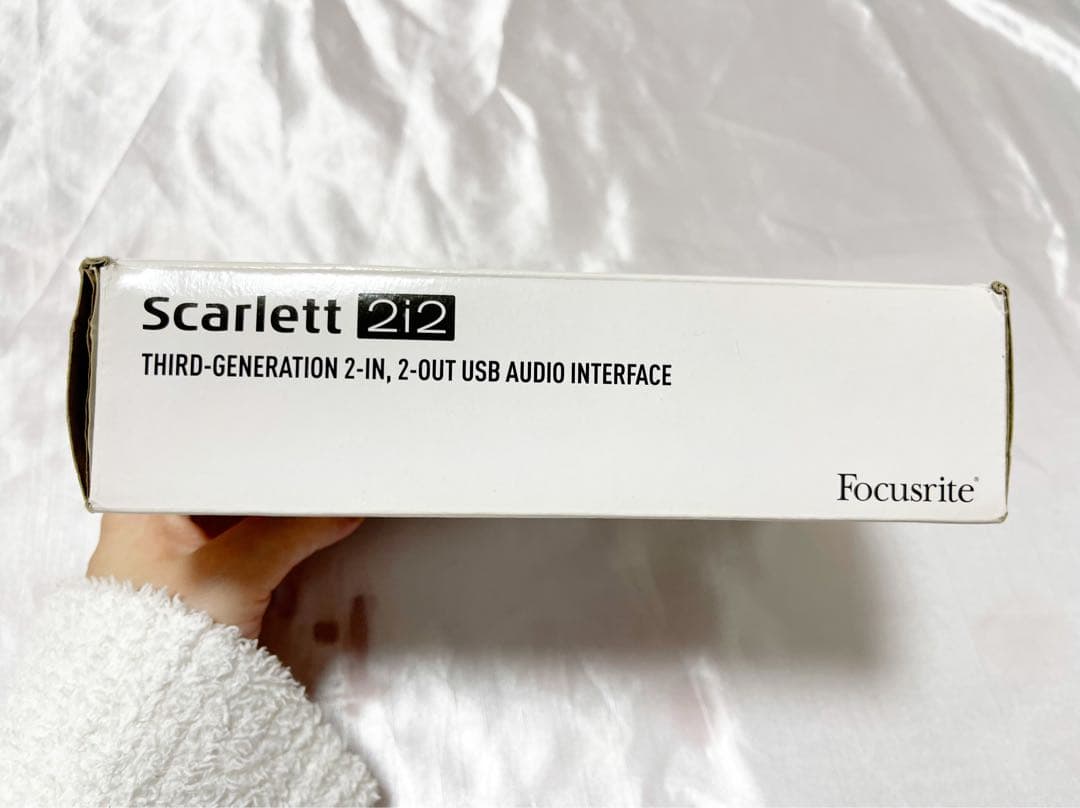 Focusrite Scarlett 2i2 オーディオインターフェース