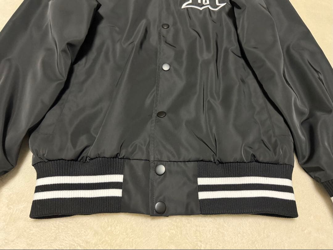 【極美品】UVERworld スタジャン