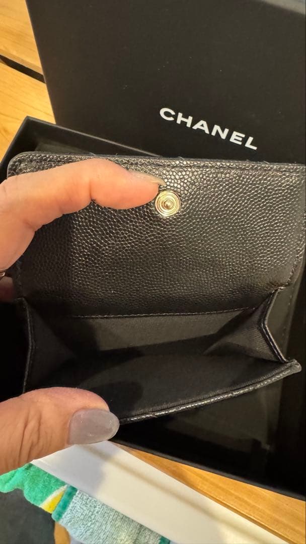 CHANEL ブラック 三つ折り財布　スモール　フラップ　ウォレット