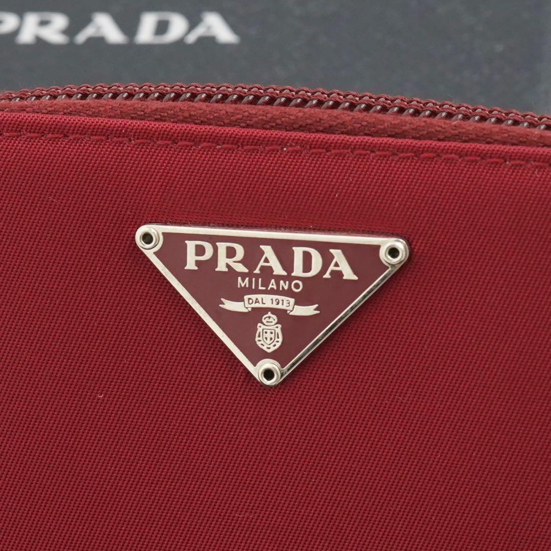 ✨新品未使用✨　プラダ　ミニ財布　二つ折り　三角プレート　ナイロン　サフィアーノ