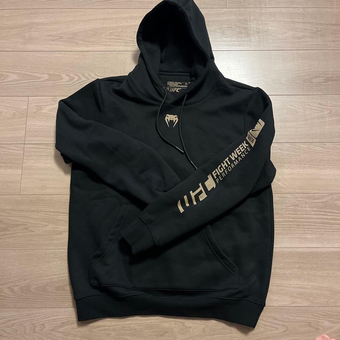 UFC Fight パーカーVENUM 正規品ブラック L 未使用級 完売モデル
