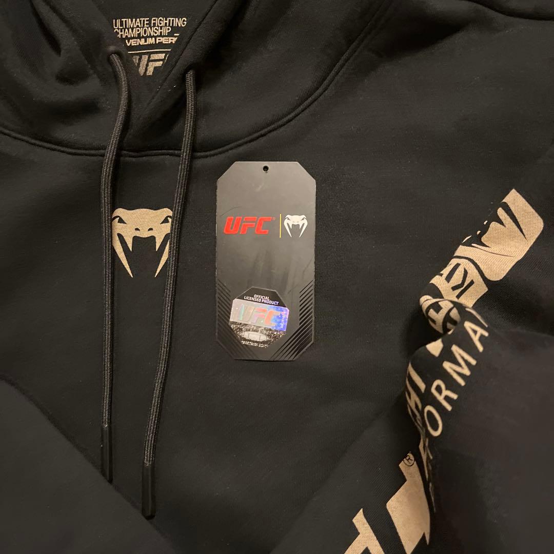 UFC Fight パーカーVENUM 正規品ブラック L 未使用級 完売モデル
