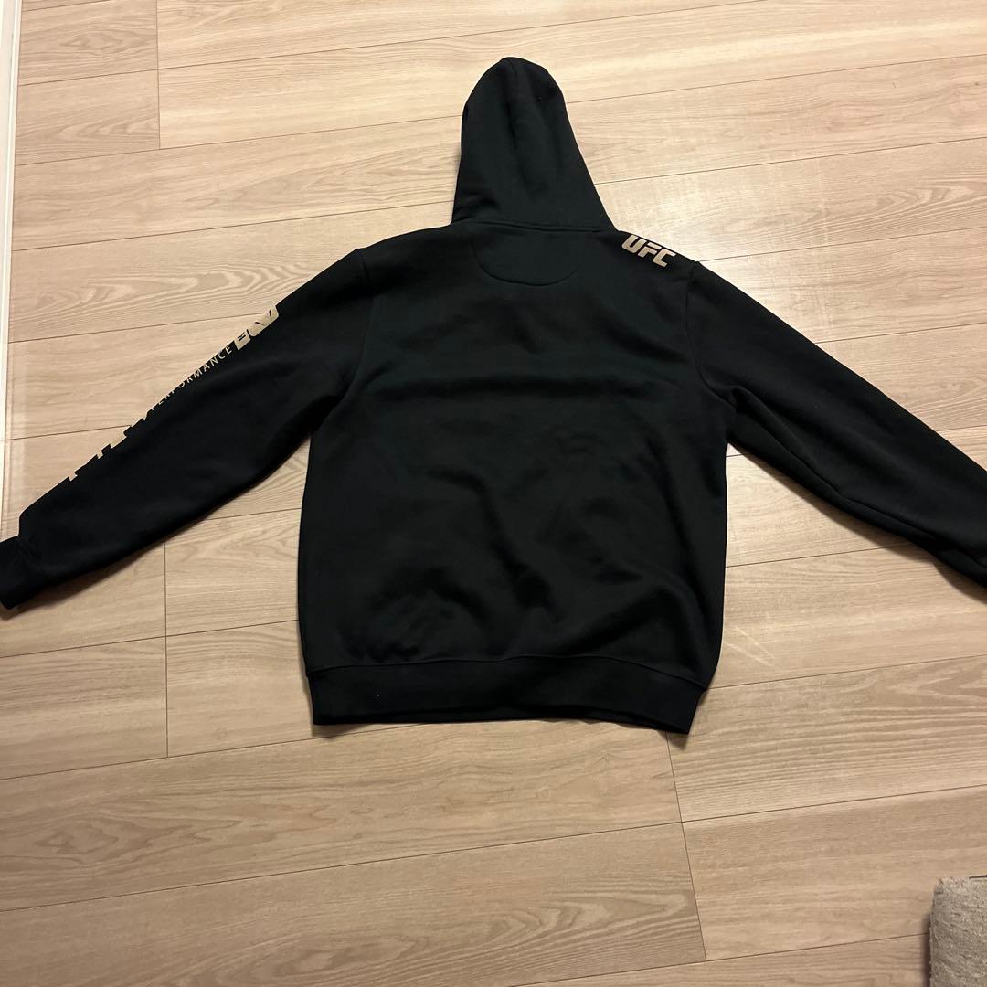 UFC Fight パーカーVENUM 正規品ブラック L 未使用級 完売モデル