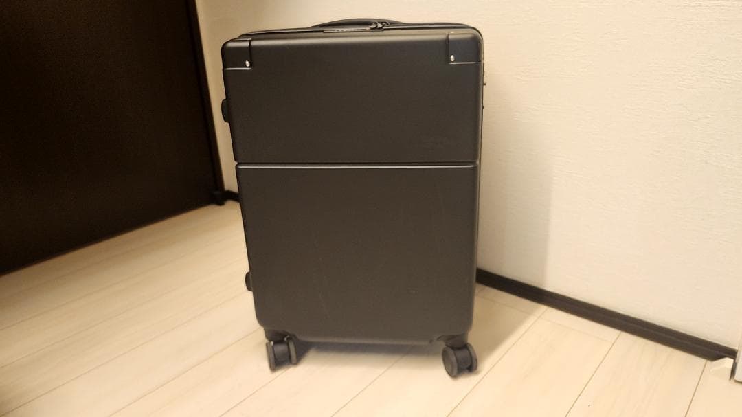 TAKEO KIKUCHI ブラック　4輪スーツケース　55L/64L 拡張機能