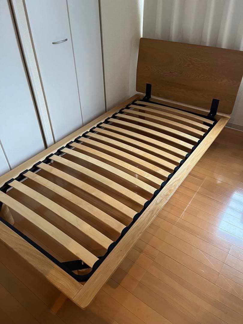 無印良品　ベッドフレーム　シングル　ヘッドボード付き　オーク材