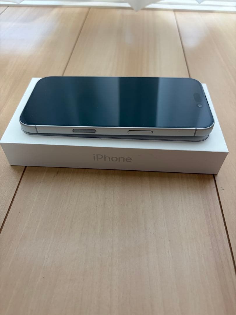 iPhone 16 ホワイト 本体 128GB SIMフリー