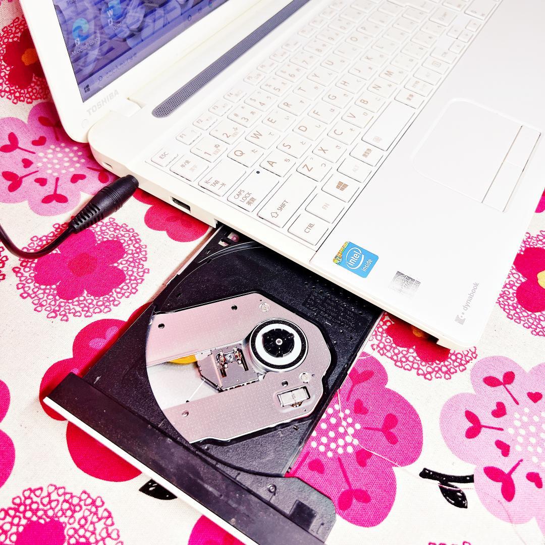 110【データ保存大容量1000GB❣️】メモリ8GB✨カメラ✨ノートパソコン✨白