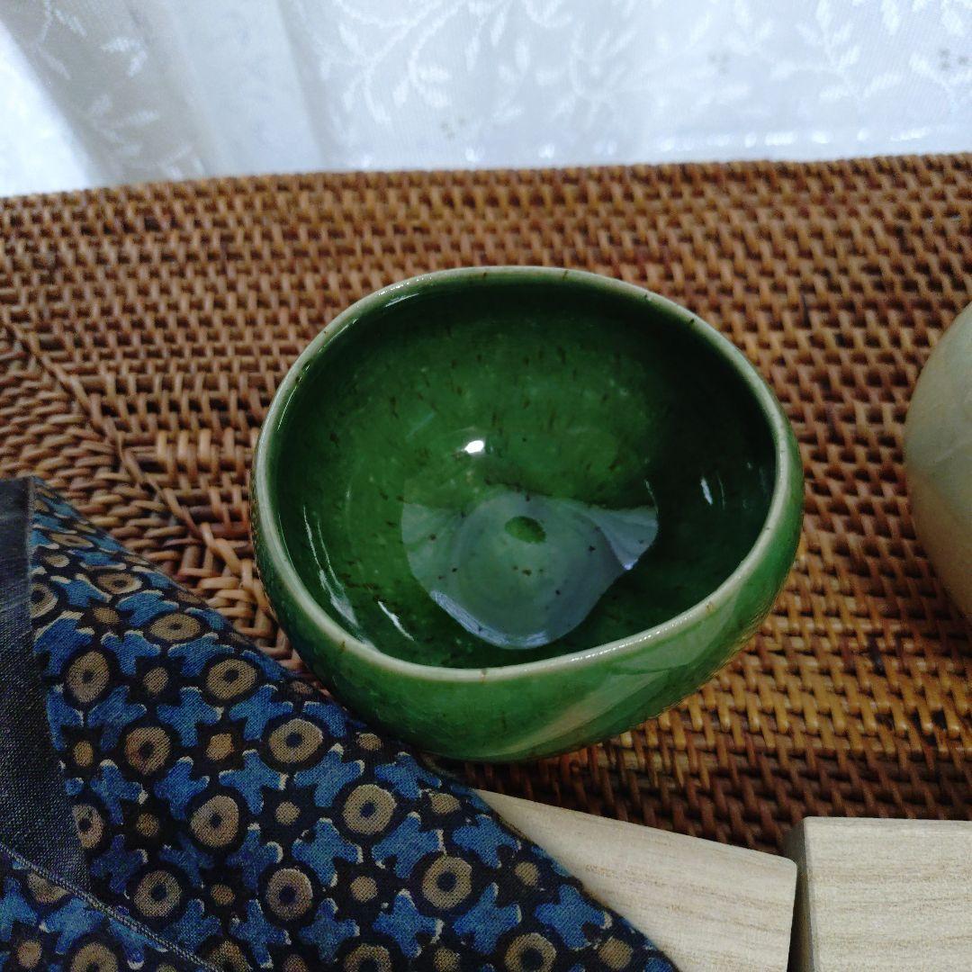 Babaghuri 湯呑み　器とおつつみ