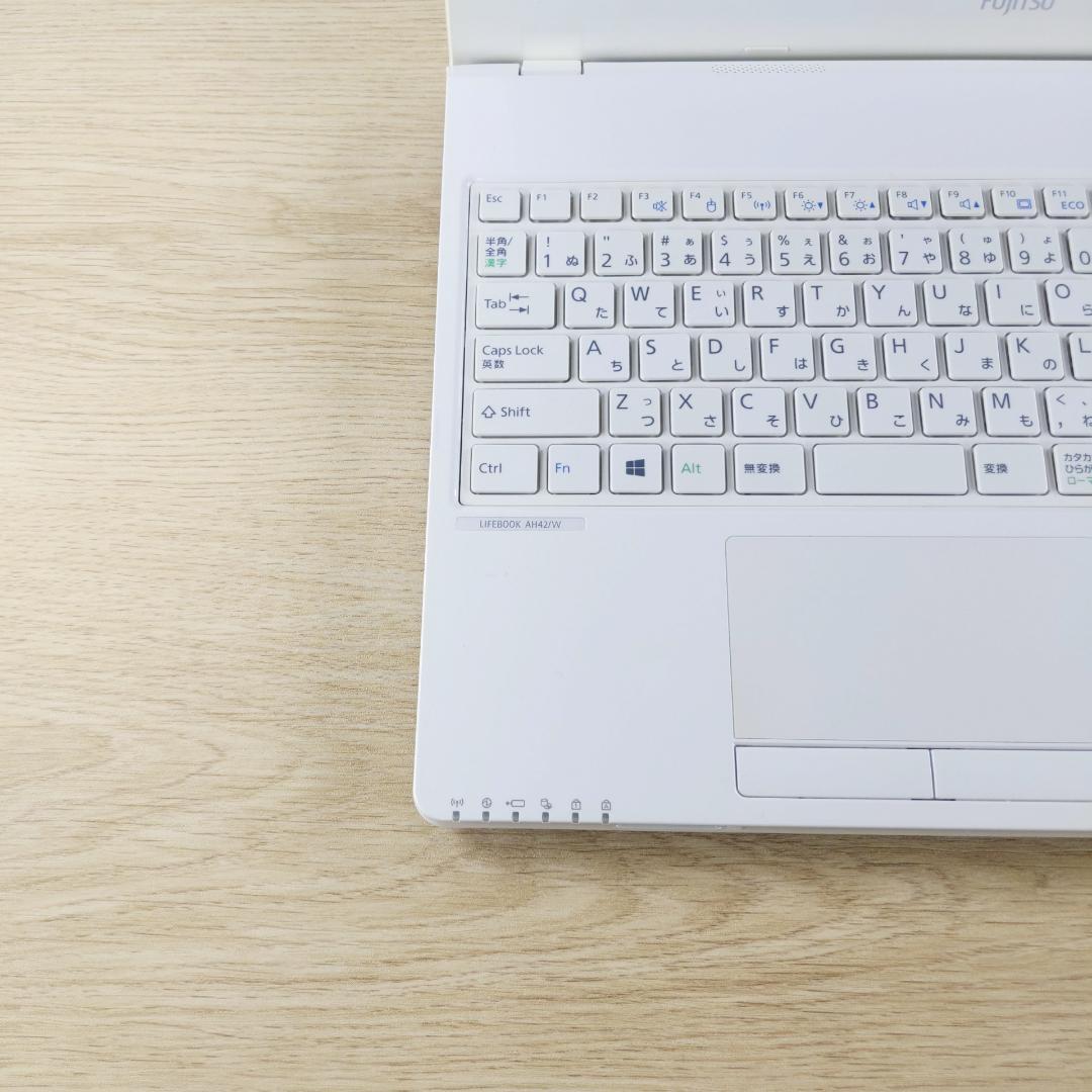 美品 新品SSD256GB Win11 メモリ8GB ノートパソコン カメラ付き