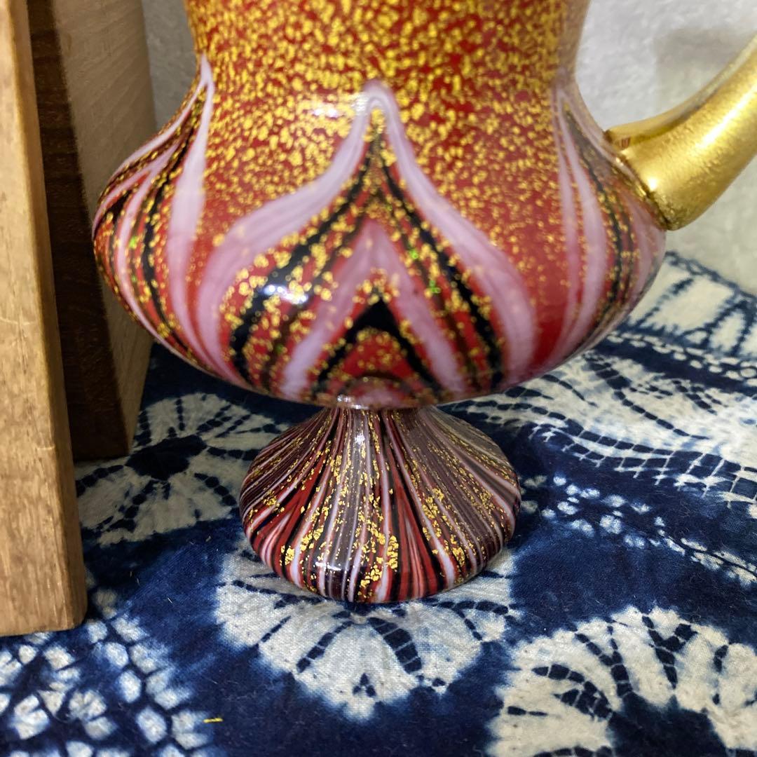 岩田久利　ガラス　飾壺