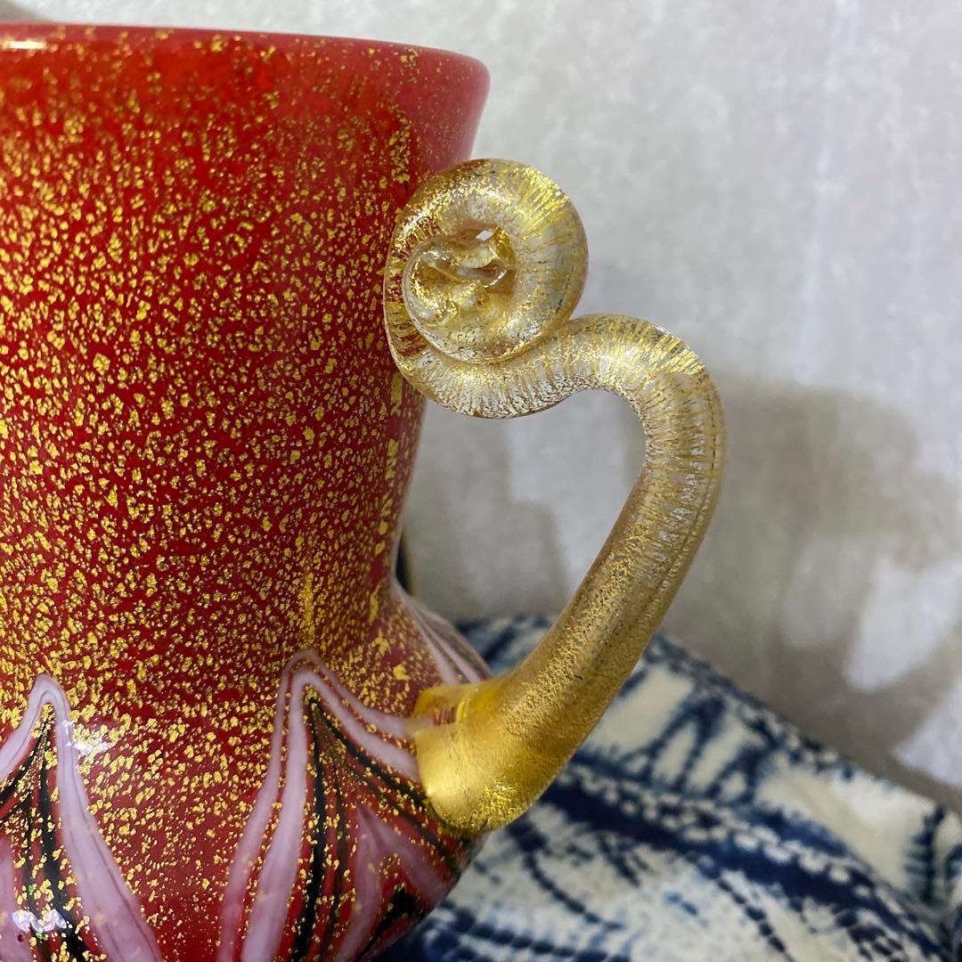 岩田久利　ガラス　飾壺