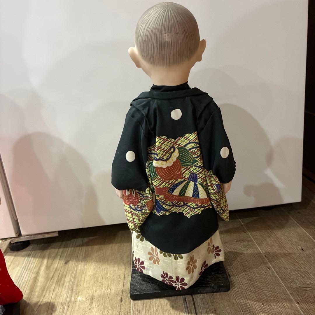 日本人形セット 赤い着物と黒い羽織