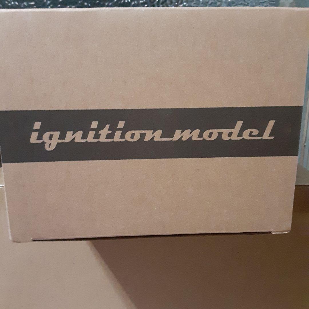 1/18 Nissan Gloria 330改Gold[イグニッションモデル]