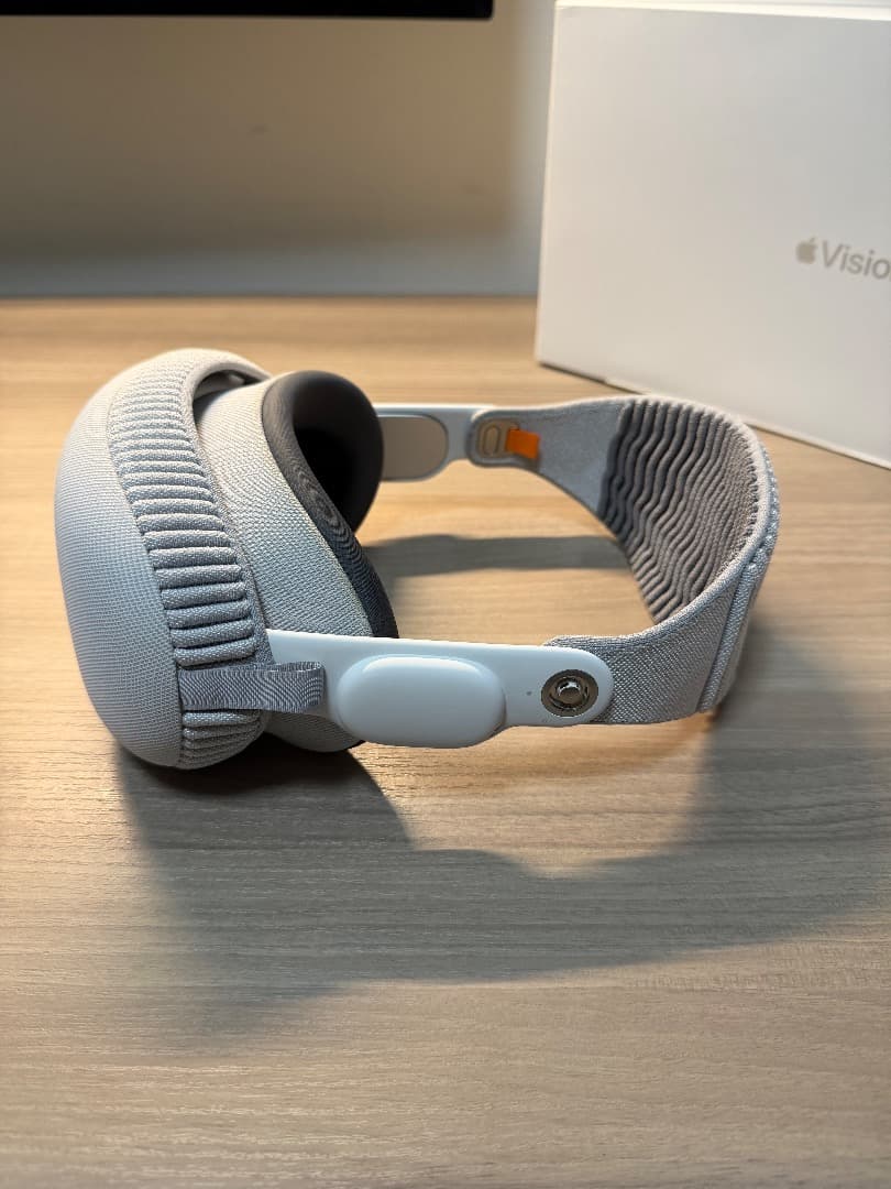 Apple Vision Pro 256GB + 追加バッテリーパック