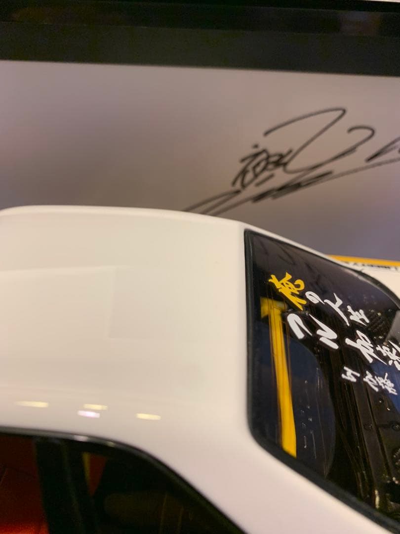 イグニッションモデル　限定　1/18 LBWK ER34 フィギュア付き