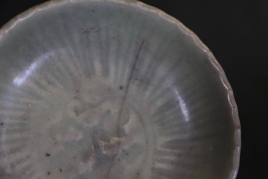 中国　明時代　龍泉窯花口小皿　青磁　アンティーク　送料込み0726