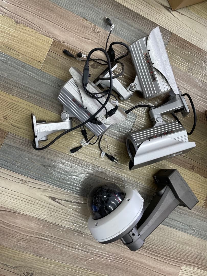 日本防犯システム　ドーム型防犯カメラ　PF-EA013　中古品