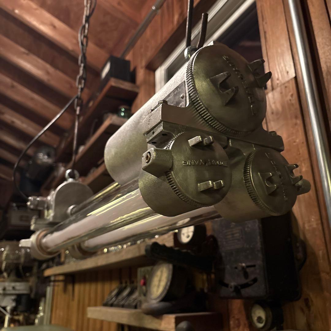 インダストリアル　ビンテージ　ランプ　1119