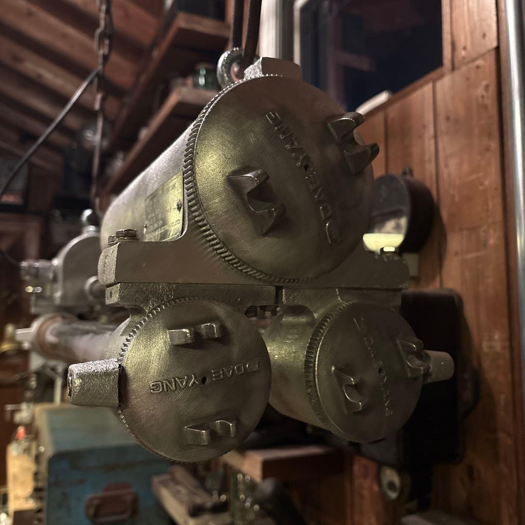 インダストリアル　ビンテージ　ランプ　1119