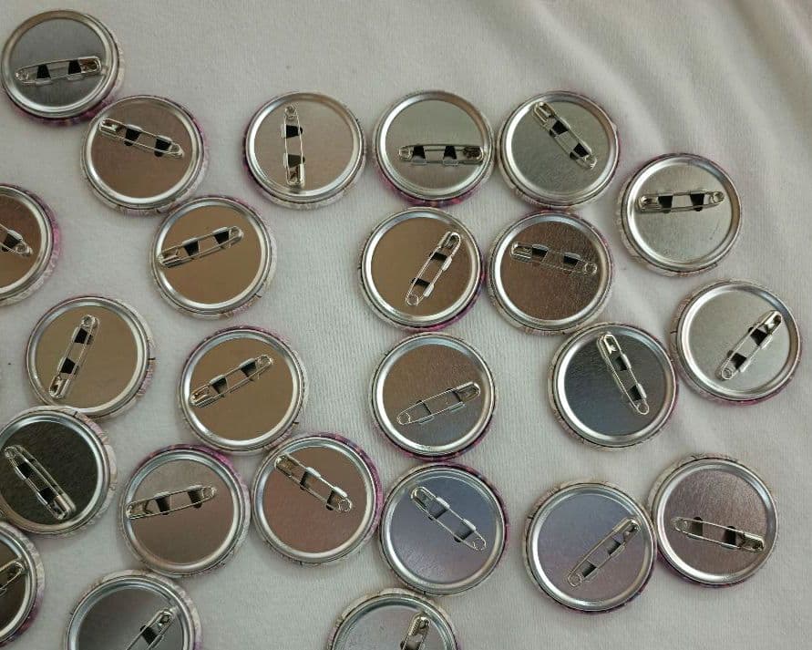 すとぷり　さとみ　ミニ缶バッチ　アリツア 特典缶バッチ