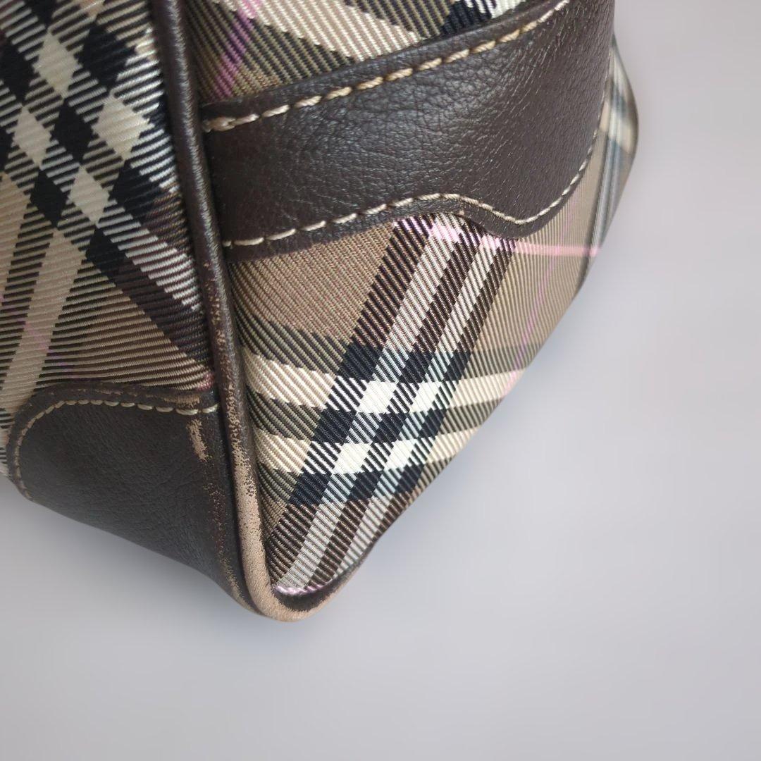 BURBERRY　チェック柄ハンドバッグ（ボストン型）