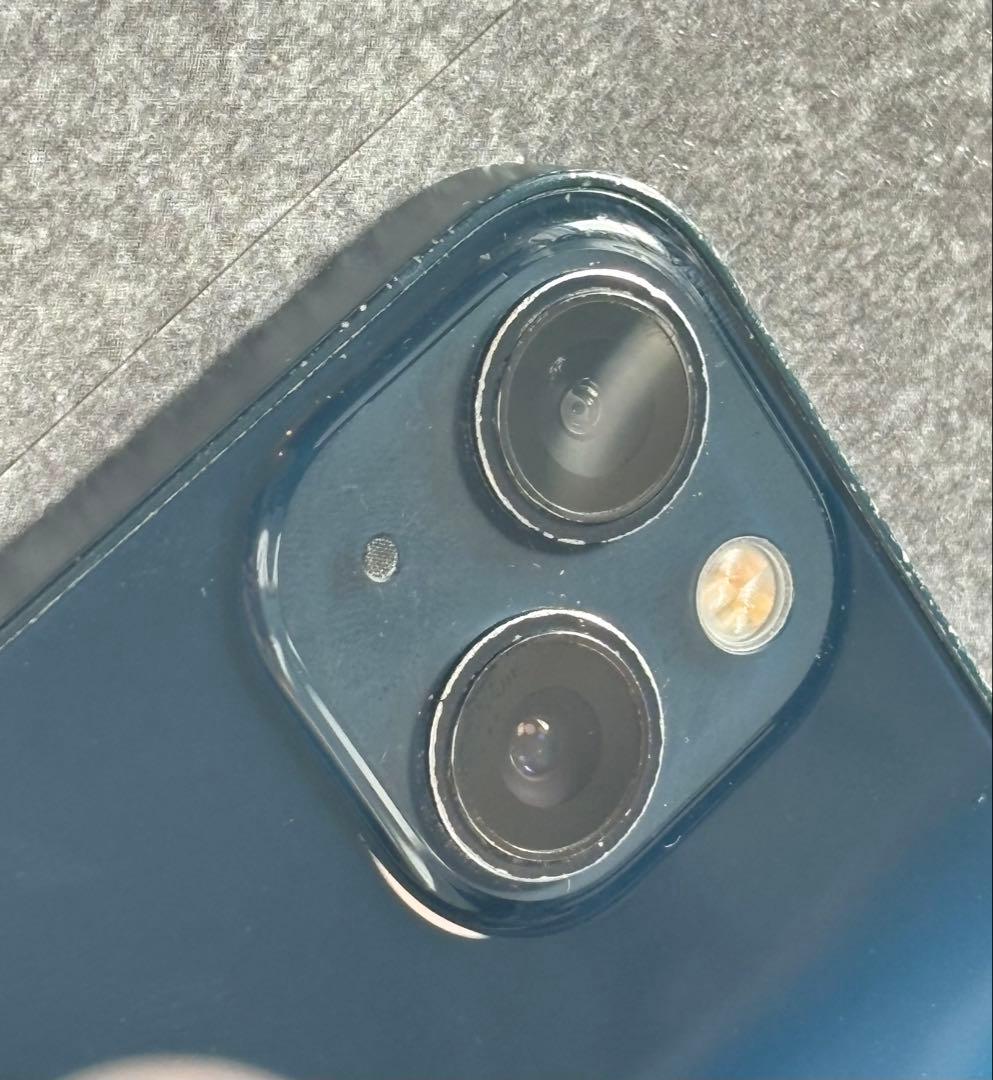 Apple iPhone 13 ミッドナイト ケース付き