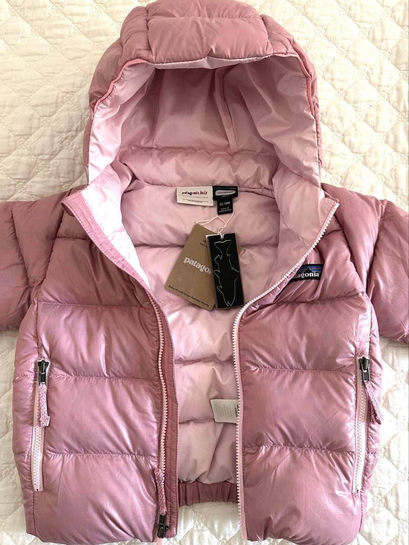 クリアランス★新品★パタゴニアキッズ　ダウンジャケット12-18m ピンク