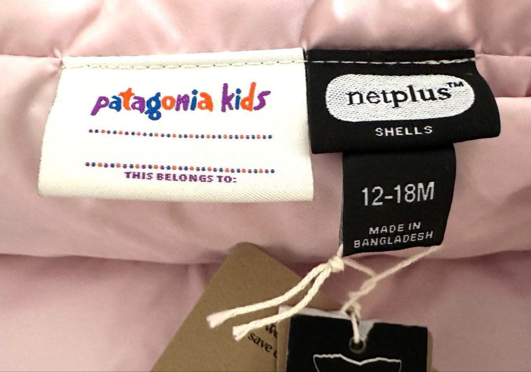 クリアランス★新品★パタゴニアキッズ　ダウンジャケット12-18m ピンク