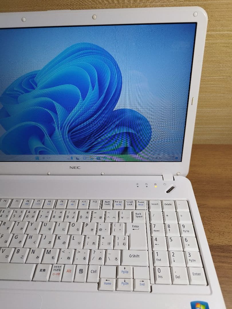 NEC LS150DS6W パソコン