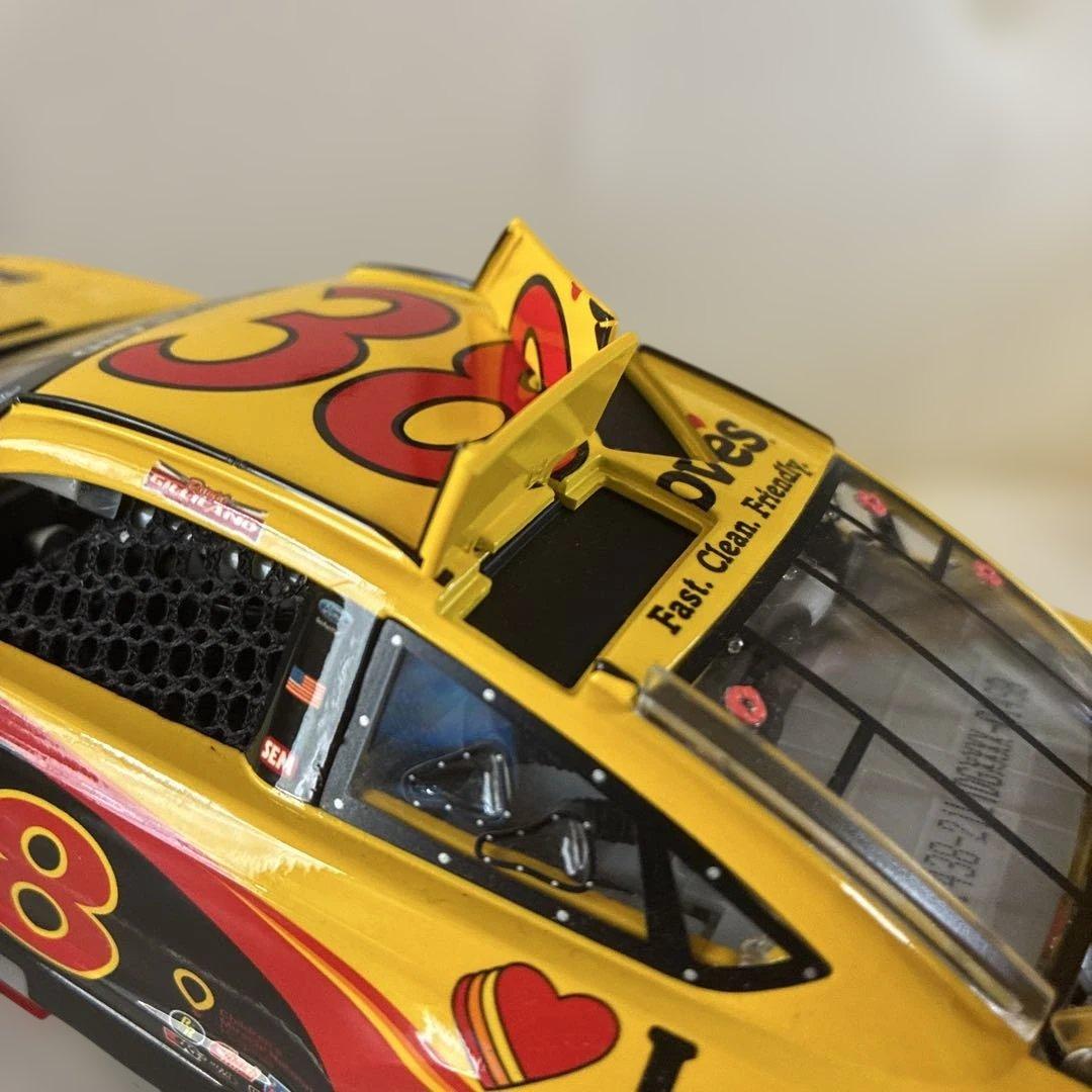 Love's Ford Racingミニカー 1/24