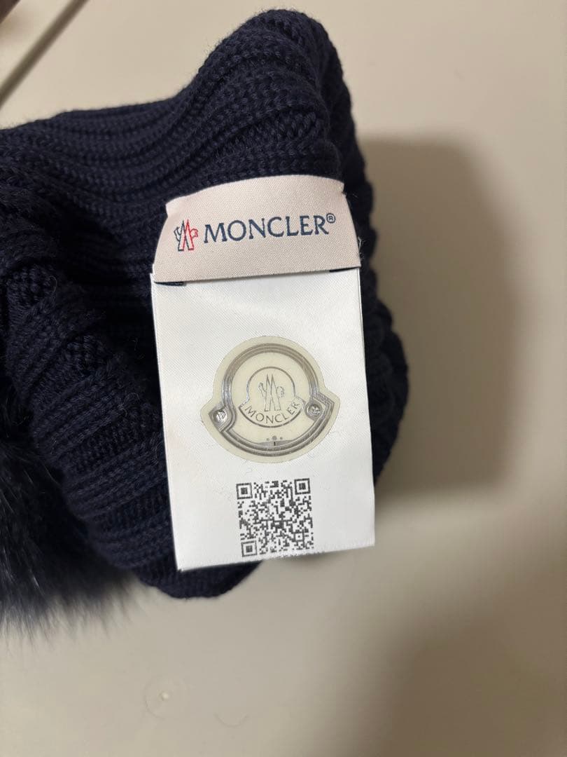 最終値下げ　MONCLER ネイビー ニット帽 ポンポン　新品未使用