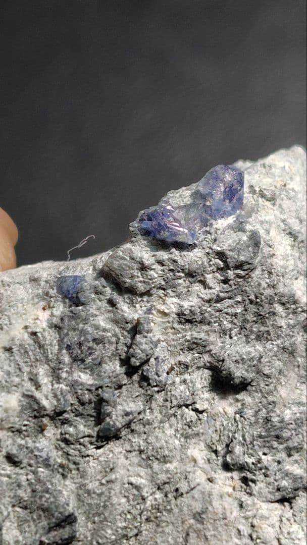 ベニトアイト、ネプチュナイト　アメリカ合衆国産　1084