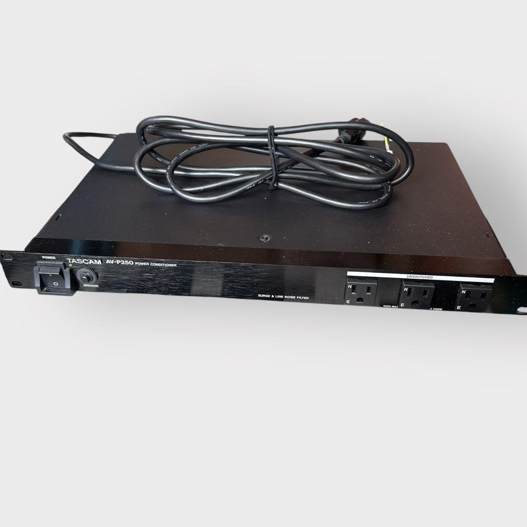 TASCAM AV-P250　パワーディストリビューター