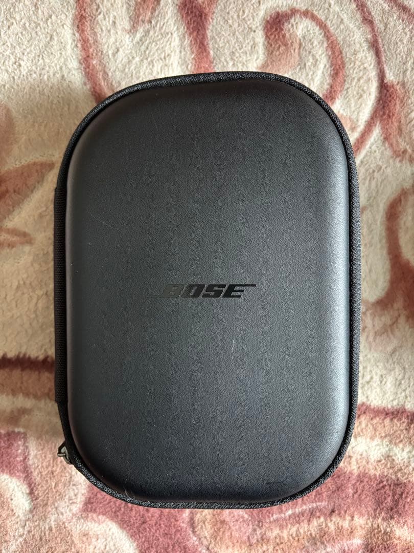 Bose ワイヤレスヘッドホン 専用ケース付き