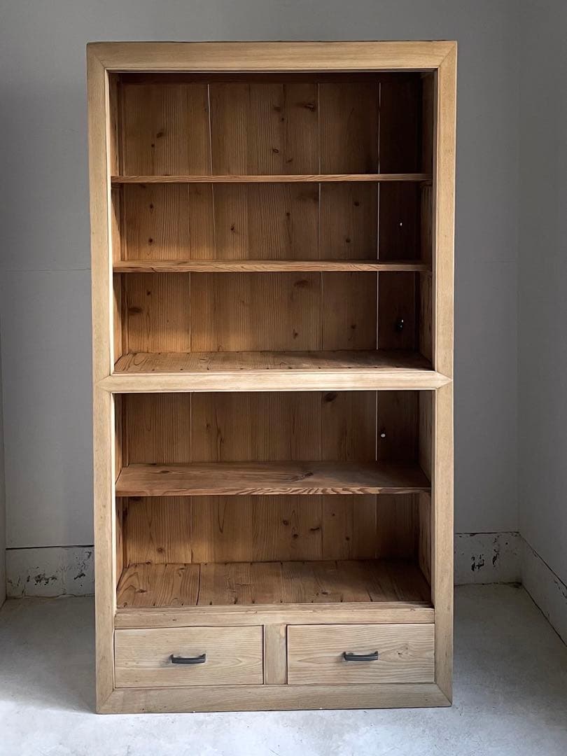 古い奥行の浅いガラス戸棚　食器棚　本棚　レトロ　水屋箪笥　古道具　アンティーク