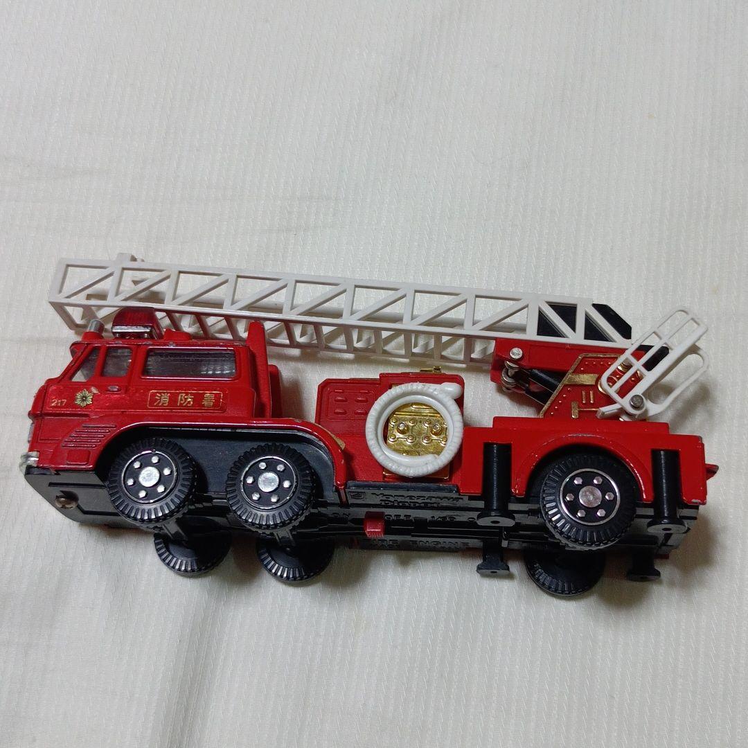 ヨネザワ　ふそう消防車