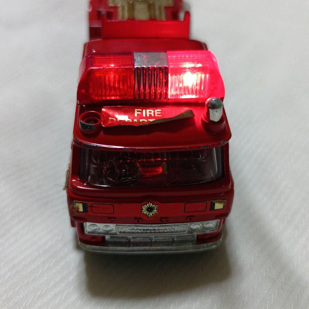 ヨネザワ　ふそう消防車